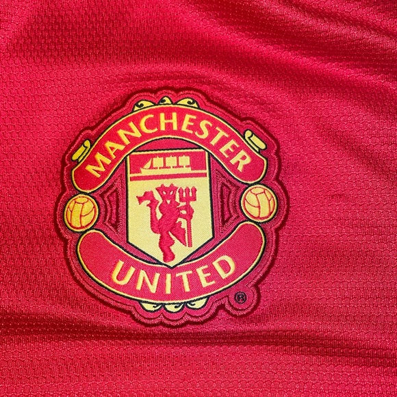 Manchester United top AON 2013 men’s XXL - Picture 3 of 7